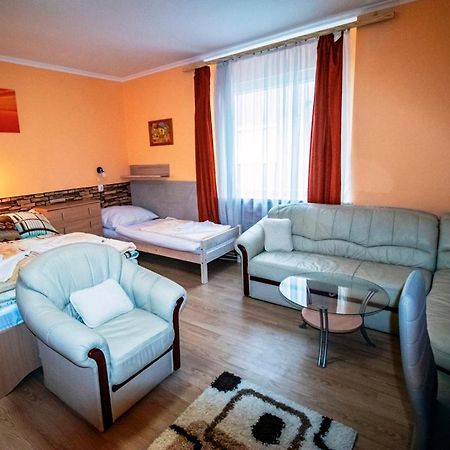 Krisztina Apartman Nagykanizsa Exterior foto